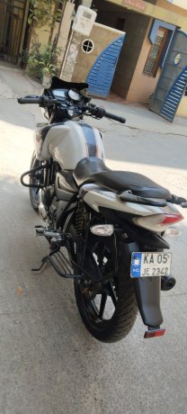 tvs-apache-rtr-160-big-1