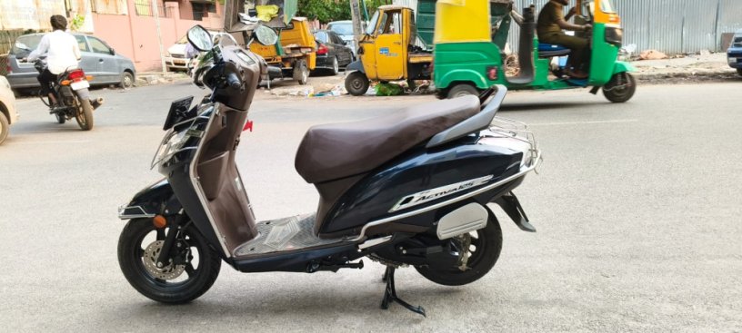 honda-activa-125cc-disk-brake-aly-wheels-smart-digital-showroom-condition-big-1