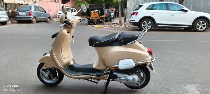 vespa-2018-showroom-condition-clear-document-ct-big-2