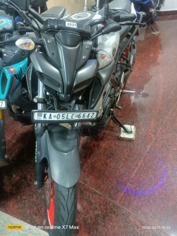 yamaha-mt15-showroom-condition-clear-document-2023-big-3