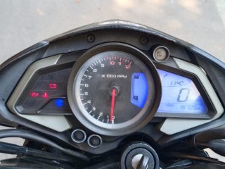 bajaj-pulsar-ns-200-showroom-condition-clear-document-ct