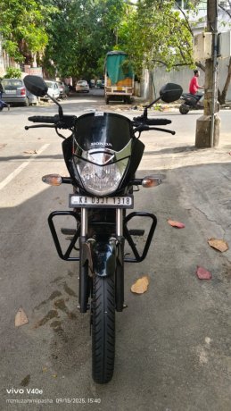 honda-unicorn-2018-excellent-condition-clear-document-big-3