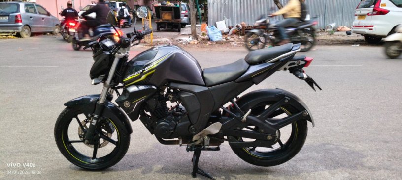 yamaha-fzs-v2-excellent-condition-clear-document-big-3