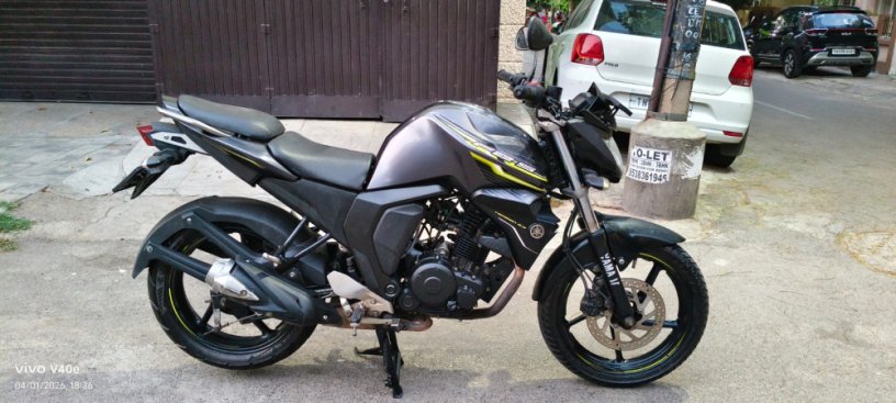 yamaha-fzs-v2-excellent-condition-clear-document-big-1