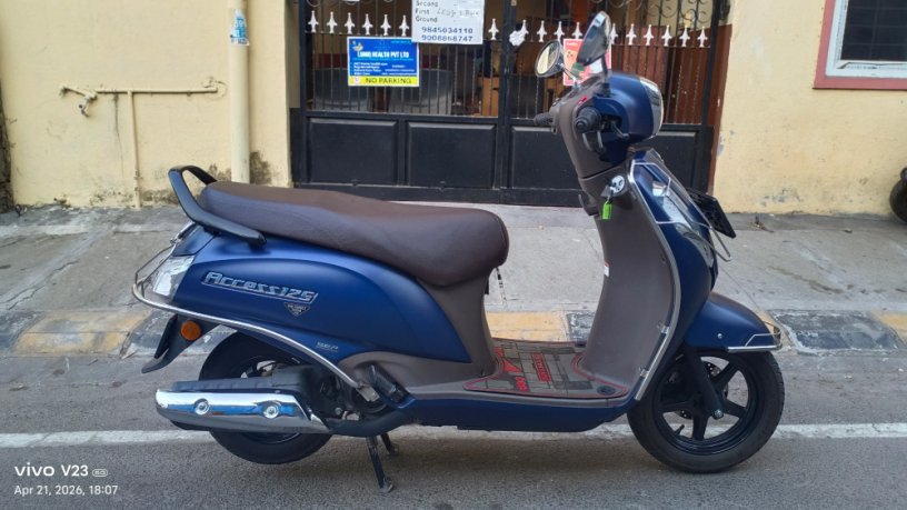 suzuki-access-125-bt-edition-7975kms-running-with-well-maintained-vehicle-like-new-2653-big-2