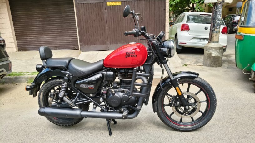 royal-enfield-meteor-2023-showroom-condition-excellent-condition-powerful-engine-smooth-riding-big-3