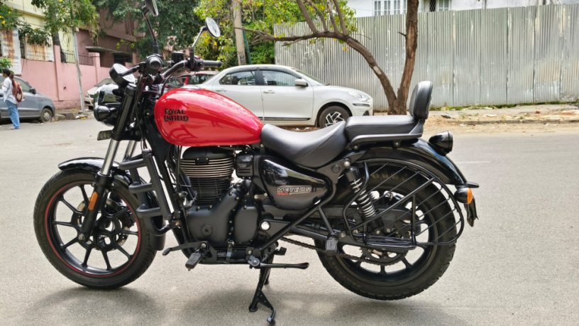 royal-enfield-meteor-2023-showroom-condition-excellent-condition-powerful-engine-smooth-riding-big-0