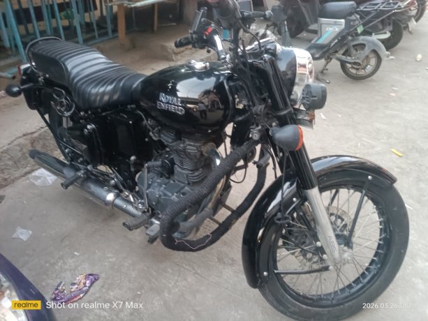 royel-enfield-bullet-classic-500cc-2019-showroom-condition-clear-document-ct-90600-59444-big-0