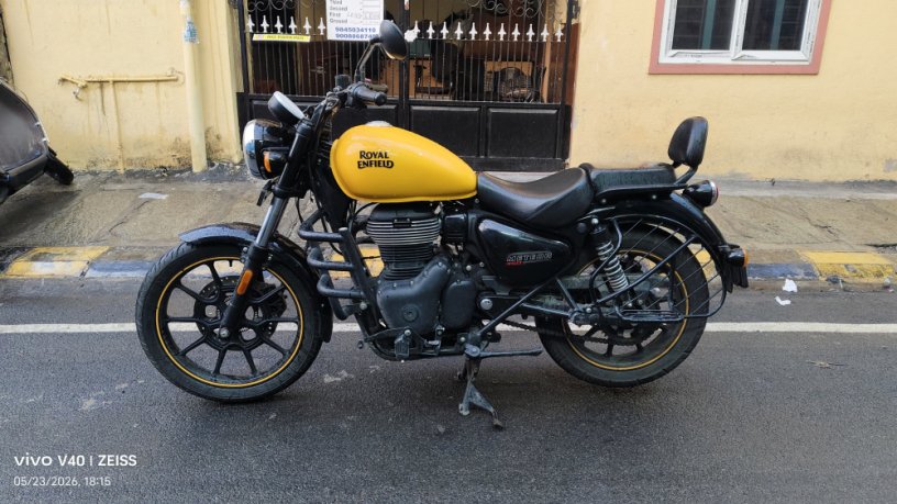 royel-enfield-meteor-350-showroom-condition-clear-document-big-0