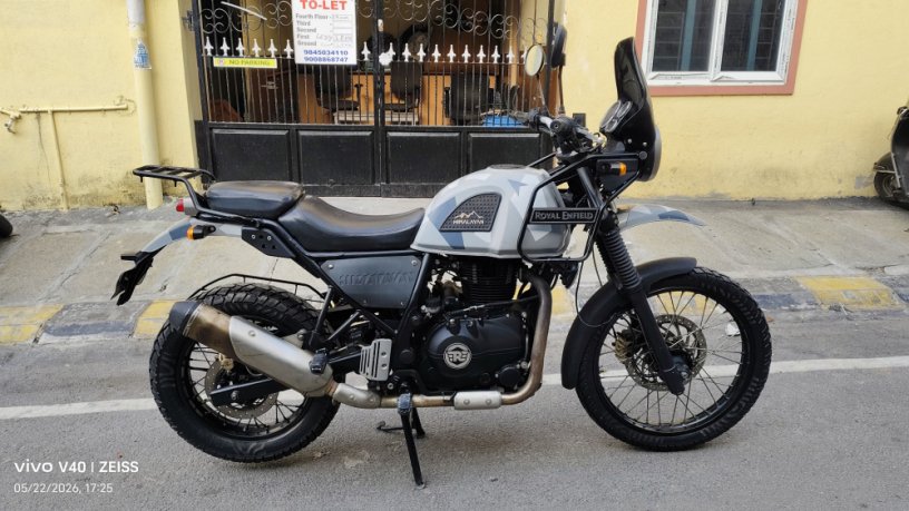 royel-enfield-hemaleya-415-showroom-condition-clear-document-big-0