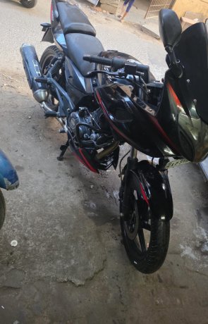 bajaj-pulsar-220-excellent-condition-clear-document-ct-big-2